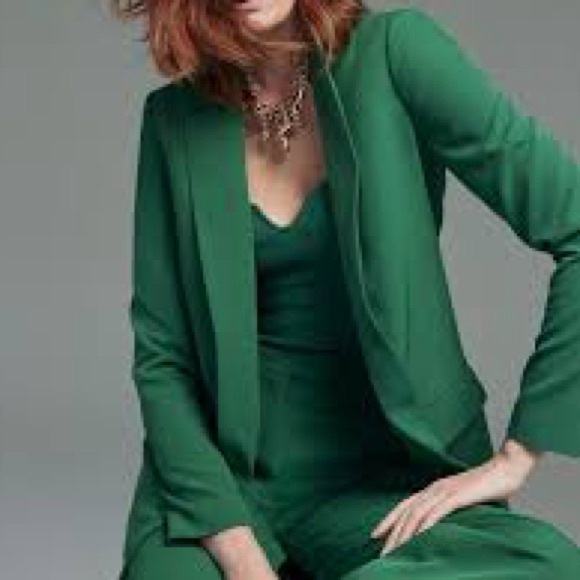 Gentle Worn - The Relaxed Blazer - Picture 2 of 3